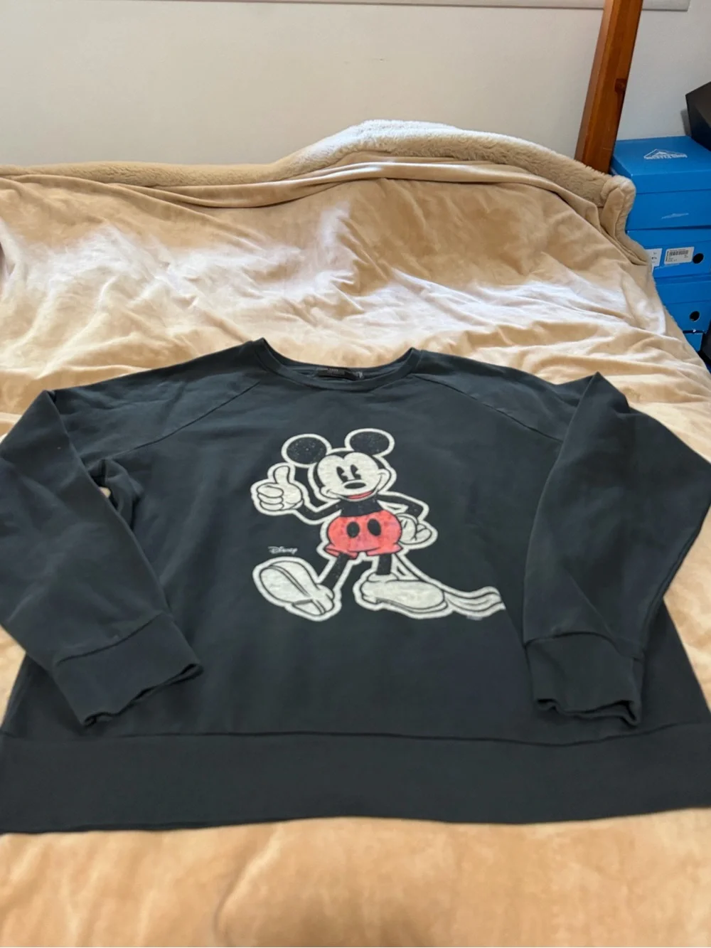 Junk Food Women's Mickey Thumbs Up Vintage Raglan Crew Sweatshirt - Black Lrg - Picture 5 of 12